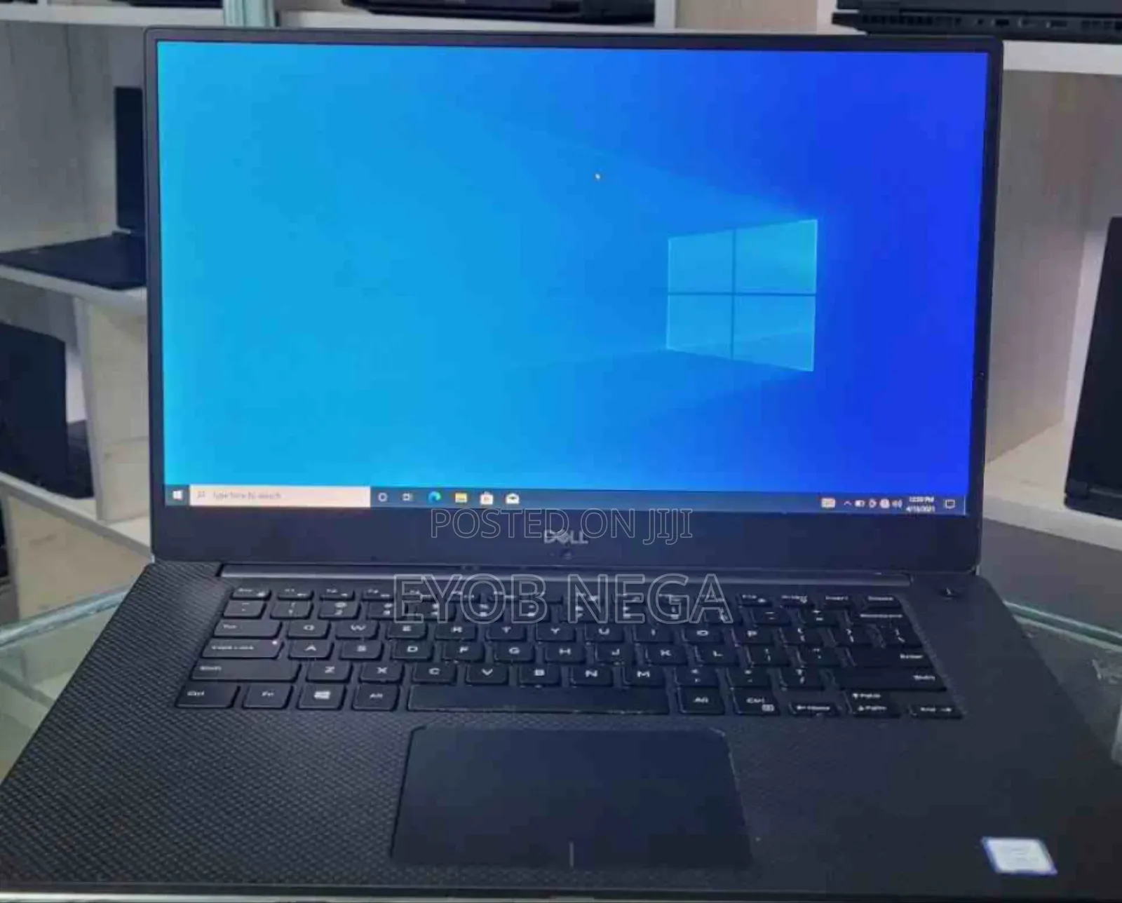 New Laptop Dell Precision 15 3520 16GB Intel Core I7 SSD 512GB