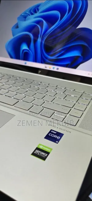 New Laptop HP Envy X360 16GB Intel Core I9 SSD 512GB