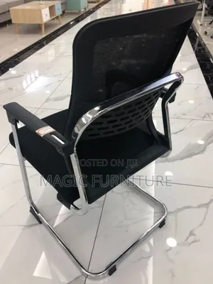 Photo - U Leg Chair