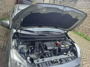 Mitsubishi Attrage 2022 Silver