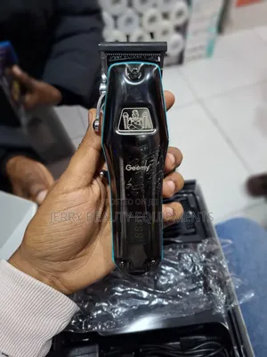 Geemy Professional Hair Clipper- Gm 6680