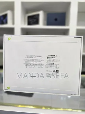 New Laptop Apple MacBook Pro 18GB Apple M3 SSD 512GB