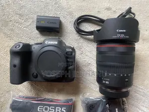 Photo - Canon EOS R6 Camera With 24-105 Rf Lens