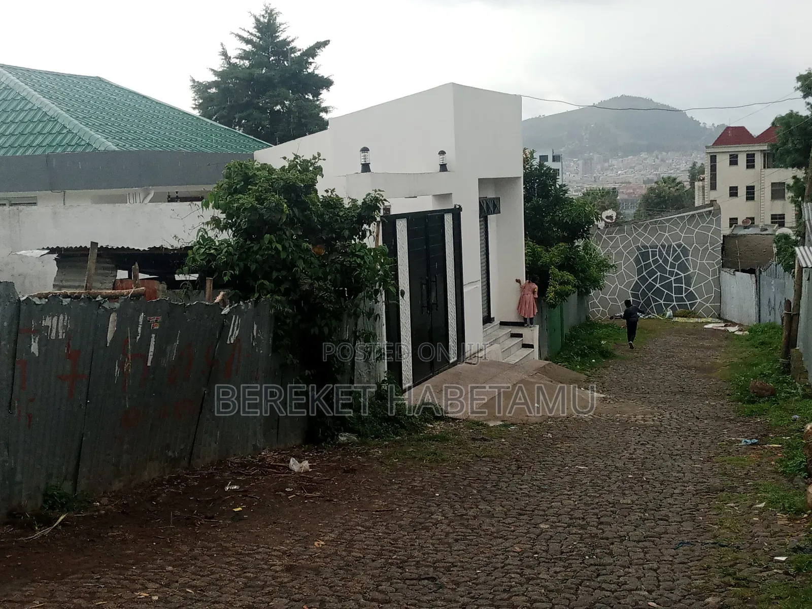 Furnished 6bdrm Villa in አዲስ አበባ, Nifas Silk-Lafto for sale