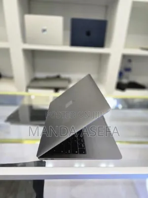 Photo - New Laptop Apple MacBook Air 2019 16GB Intel Core I5 SSD 256GB