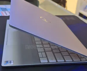 New Laptop Dell XPS 13 16GB Intel Core I7 SSD 512GB