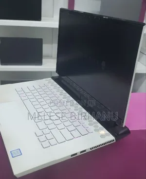 New Laptop Alienware M17x R2 16GB Intel Core I7 SSD 512GB