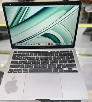 New Laptop Apple MacBook Pro 2022 M2 8GB Apple M2 SSD 256GB