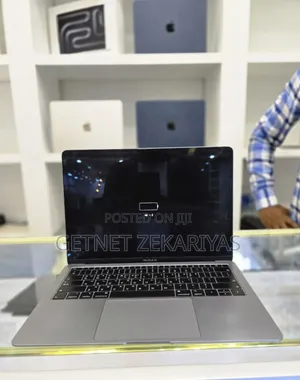 New Laptop Apple MacBook Air 2019 16GB Intel Core I5 SSD 256GB