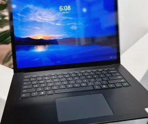 New Laptop Microsoft Surface 32GB Intel Core I7 SSD 1T