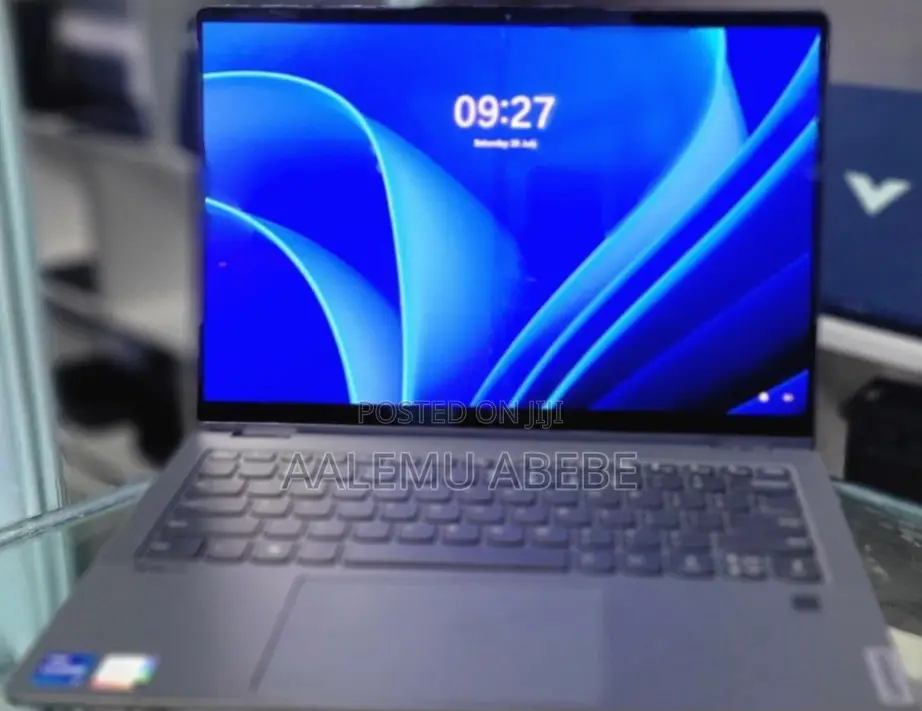 New Laptop Lenovo Flex 5 16GB Intel Core I7 SSD 512GB