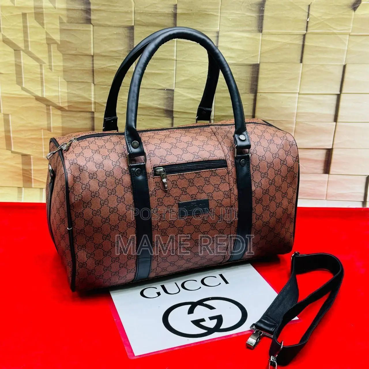 Elegant Light Travel Bag