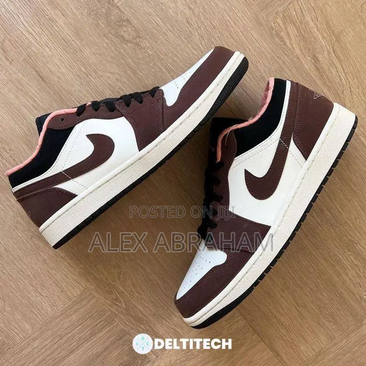 Jordan 1 “Low Moka” 2024