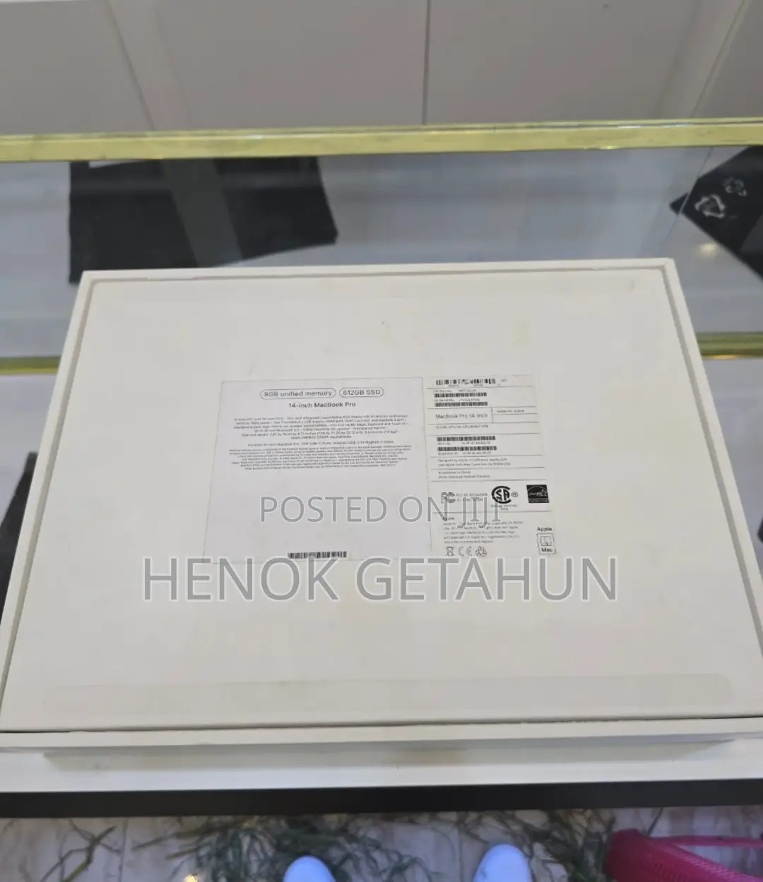 New Apple MacBook Pro 2023 M3 Max 14-inch 8GB Apple M3 SSD 256GB