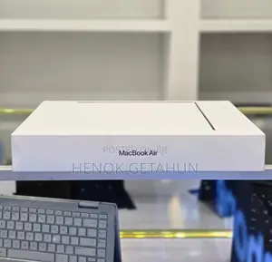 New Laptop Apple MacBook Air 2024 M3 15-inch 8GB Apple M3 SSD 512GB