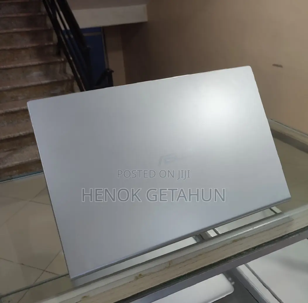 New Laptop Asus VivoBook 15 X505BA 8GB Intel Core I7 SSD 512GB