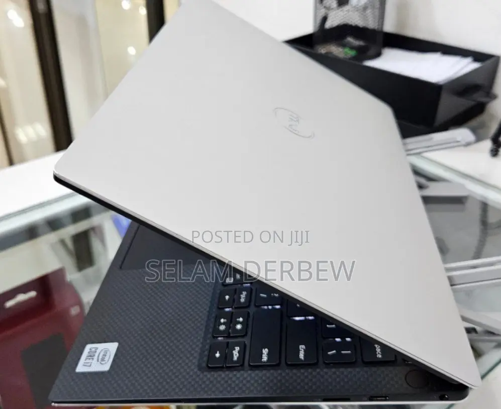 New Laptop Dell XPS 13 16GB Intel Core I7 SSD 512GB