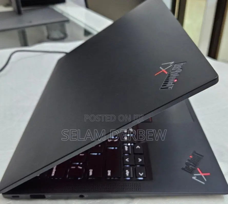 New Laptop Lenovo ThinkPad X1 Carbon 16GB Intel Core I7 SSD 512GB