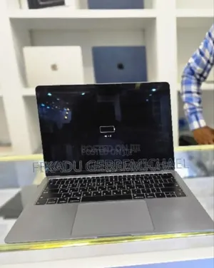 Photo - New Laptop Apple MacBook Air 2019 16GB Intel Core i5 SSD 256GB