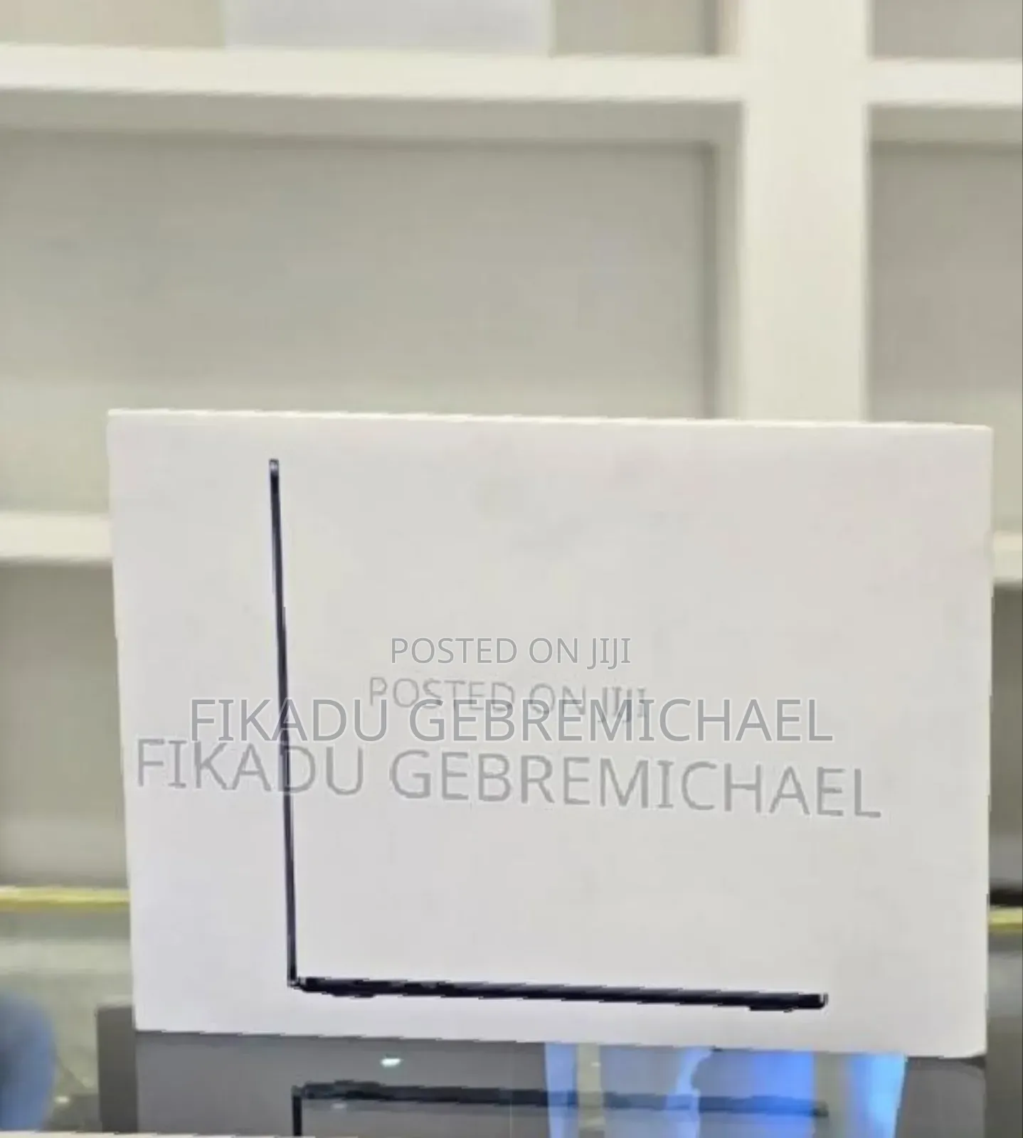 New Apple MacBook Air 2024 M3 15-inch 8GB Intel Core i7 SSD 512GB