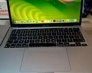 New Laptop Apple MacBook Pro 2018 32GB Intel Core I9 SSD 1T
