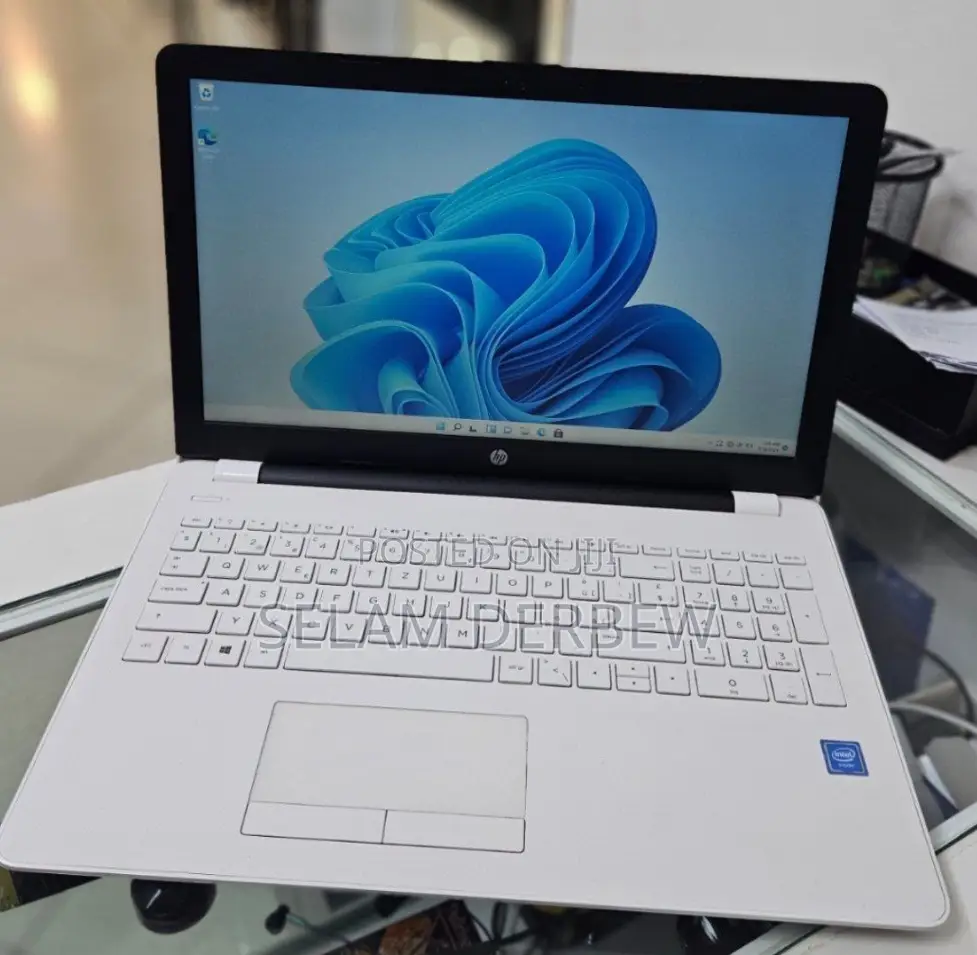 New Laptop HP Stream Notebook 4GB Intel Celeron SSD 60GB