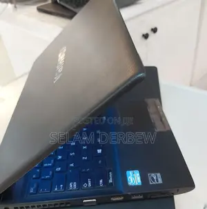 Photo - Laptop Toshiba Satellite C55 4GB Intel Core I5 HDD 500GB