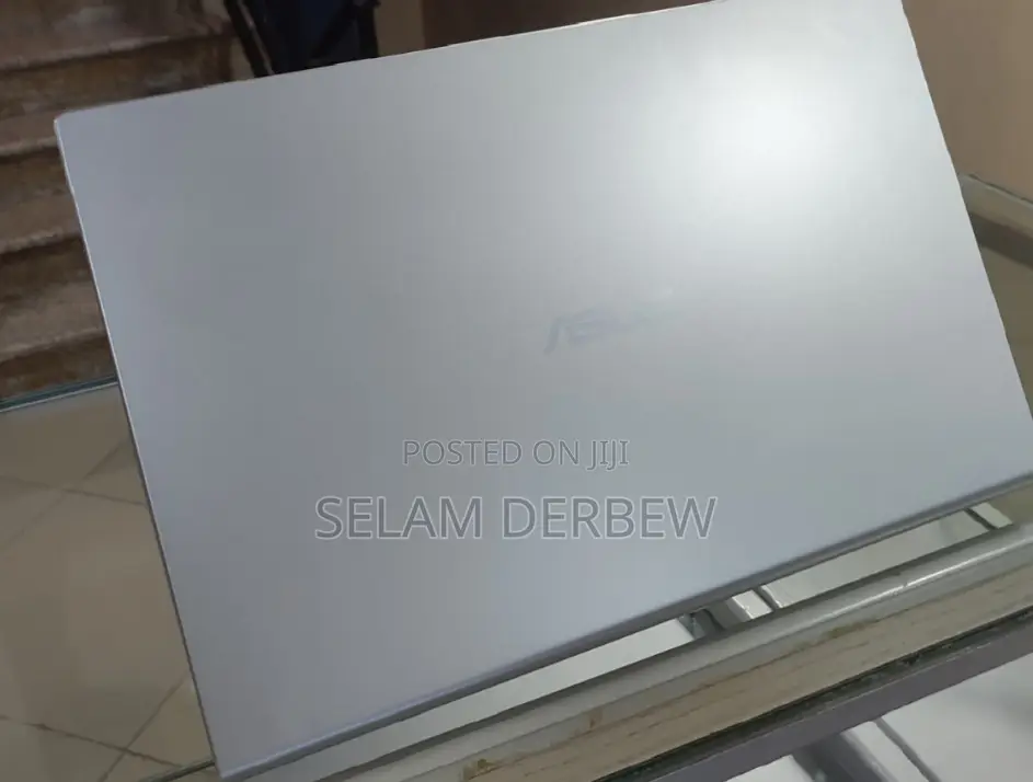 New Laptop Asus Vivobook 16 8GB Intel Core I7 SSD 512GB
