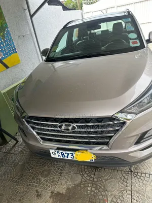 Hyundai Tucson Limited AWD 2020 Gold
