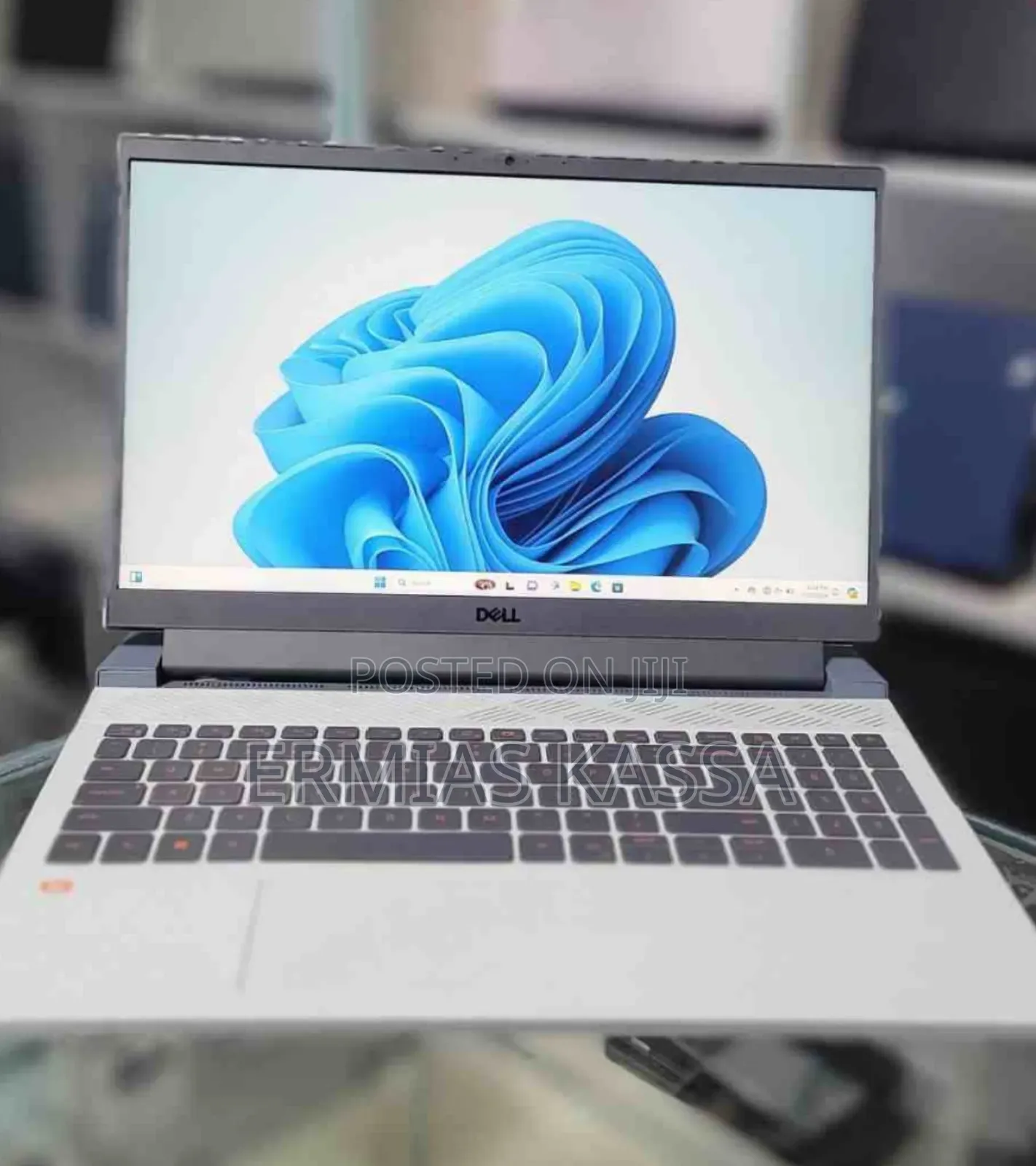 New Laptop Dell G15 5511 16GB AMD Ryzen 7 SSD 512GB