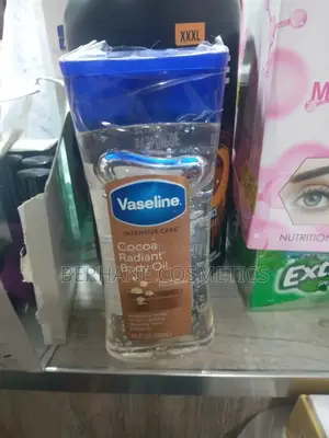Photo - Vasline Body Oil