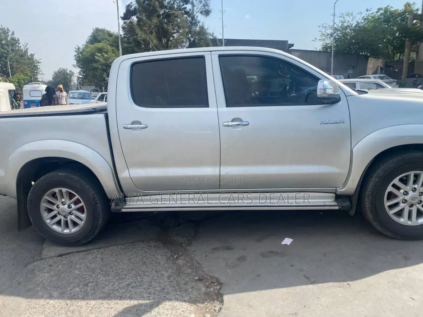 Toyota Hilux 2012 Silver