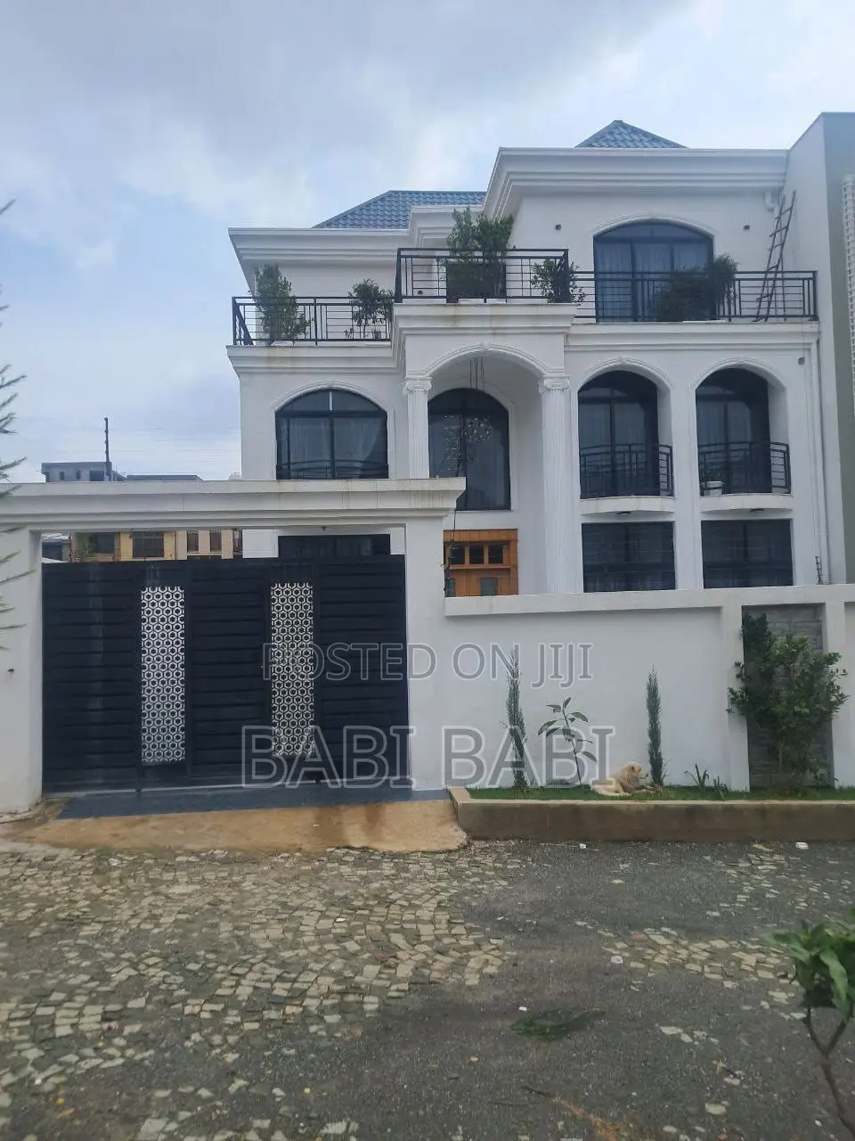 7bdrm House in ሰሚት 72 አከባቢ, Yeka for sale