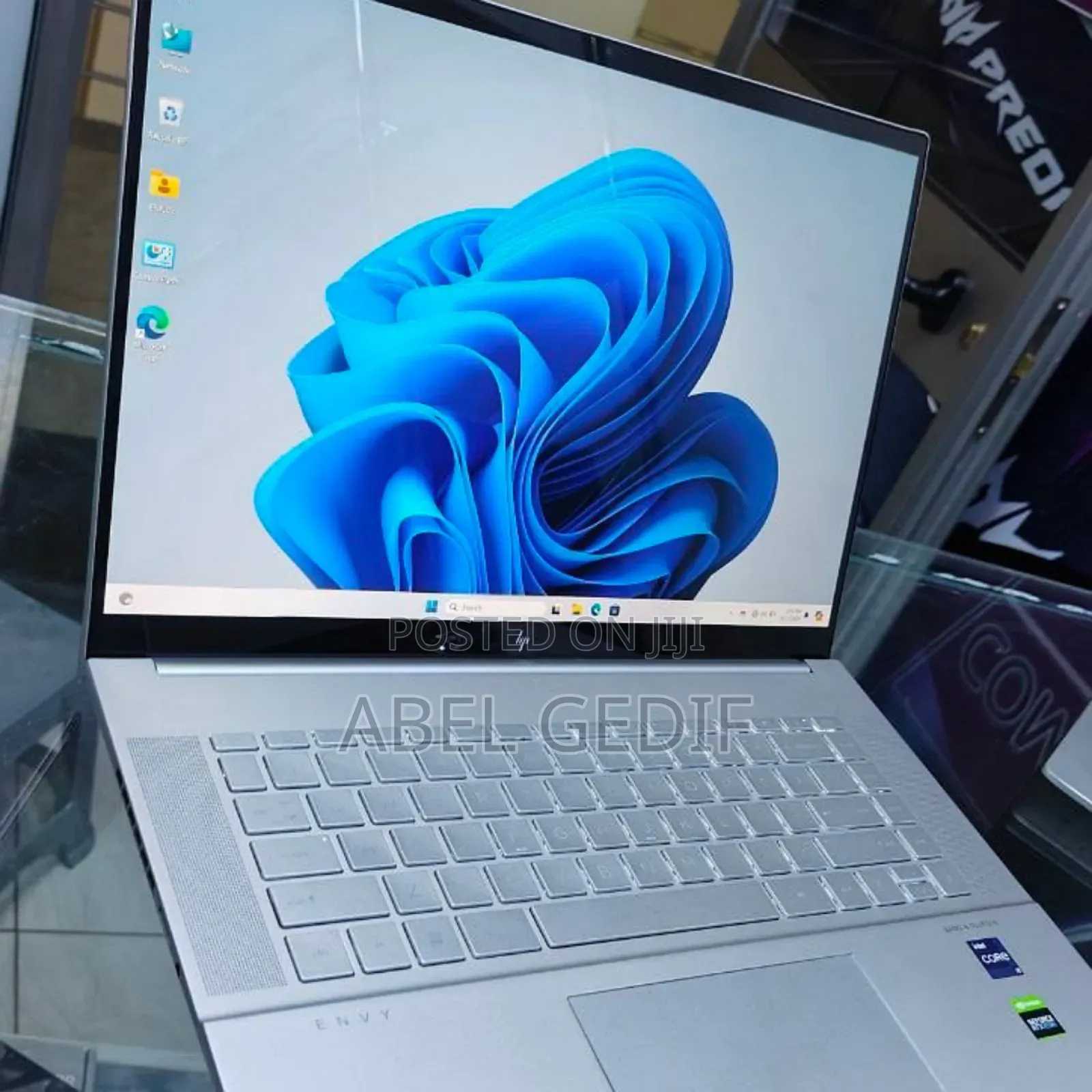 New Laptop HP Envy X360 16GB Intel Core I9 SSD 512GB