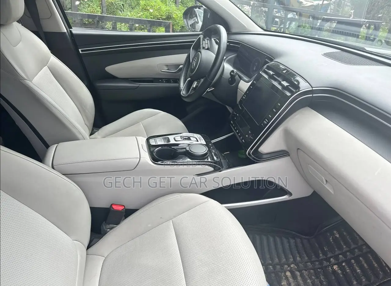 Hyundai Tucson 2023 Gray