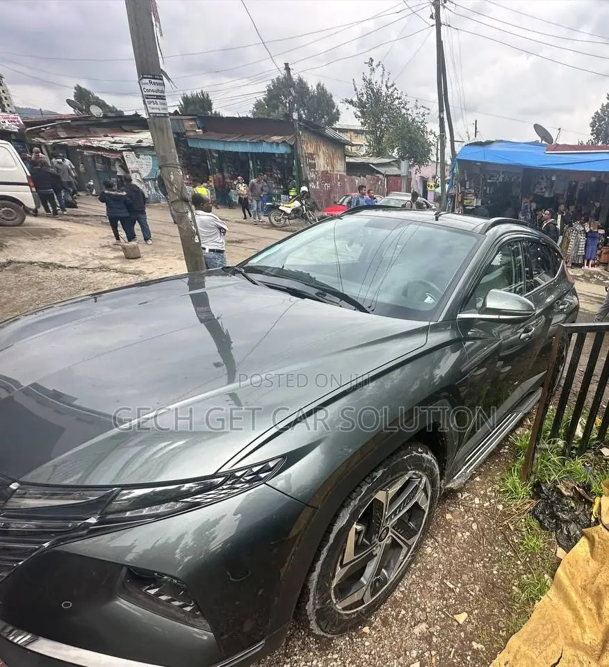 Hyundai Tucson 2023 Gray