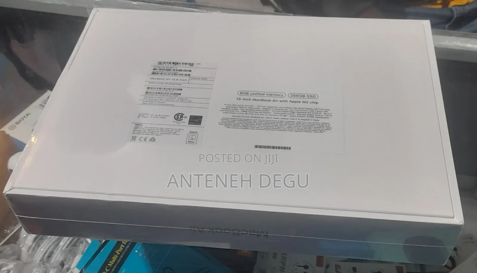 New Laptop Apple MacBook Air 2022 M2 8GB Apple M2 SSD 256GB