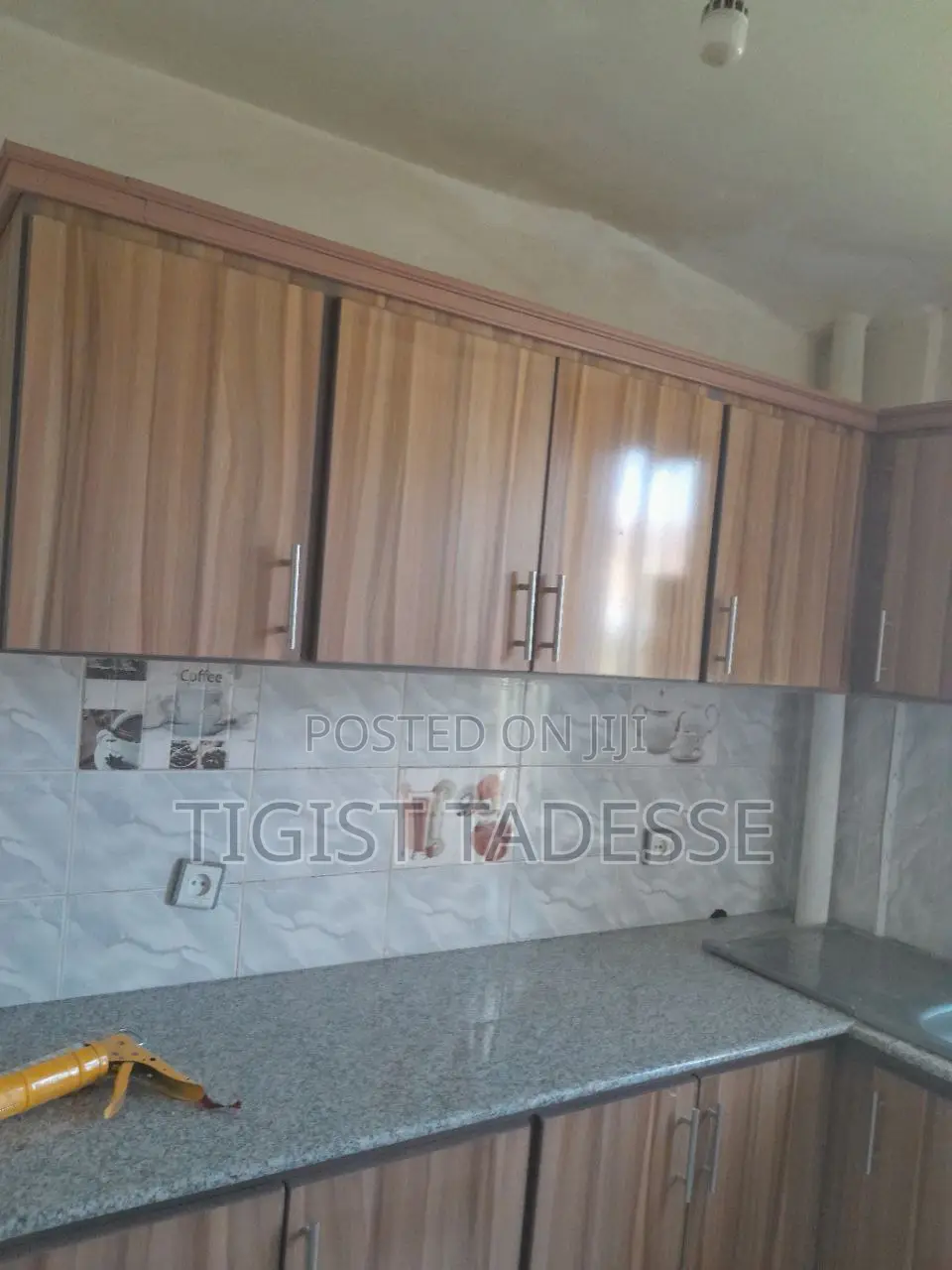 Kitchen Cabinet አንደቤትዎ ፅድት አድርገን እንሰራለን