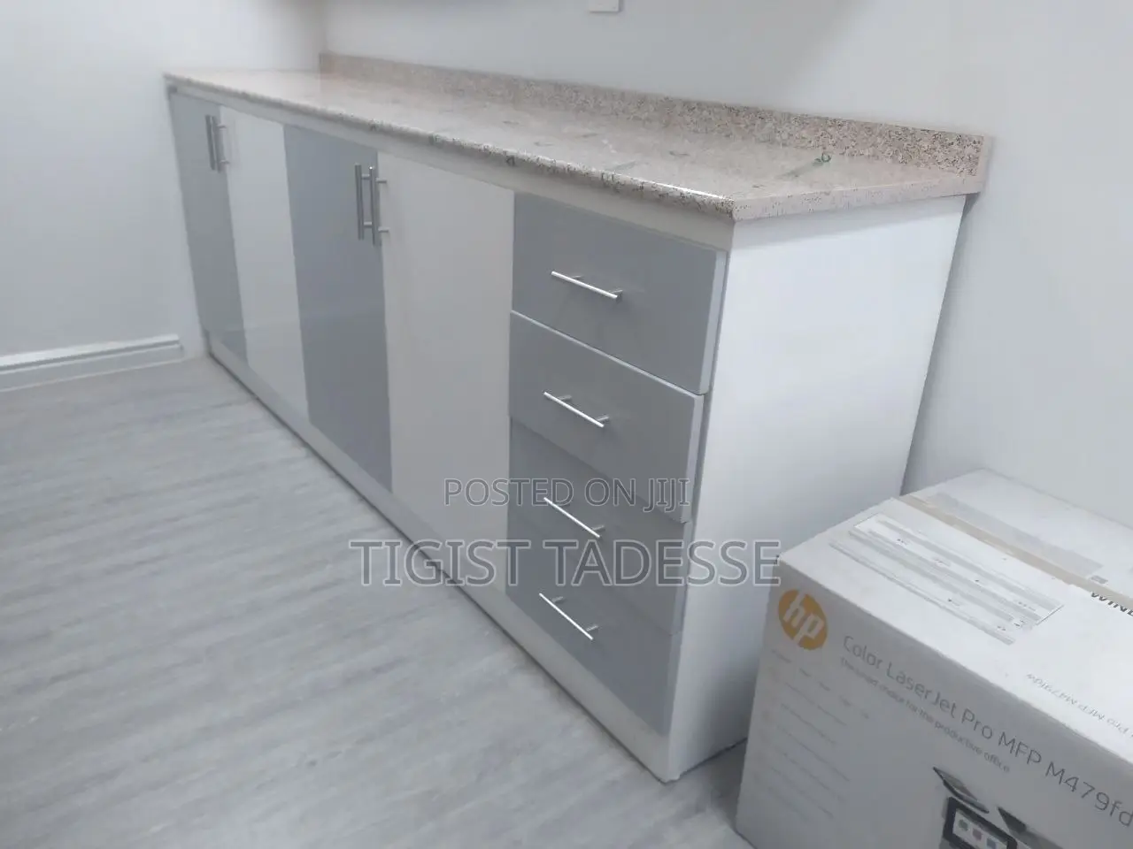 Kitchen Cabinet አንደቤትዎ ፅድት አድርገን እንሰራለን