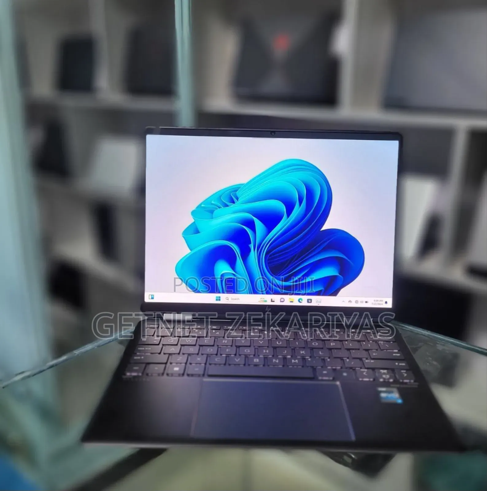 New Laptop HP Spectra 13 16GB Intel Core I7 SSD 512GB