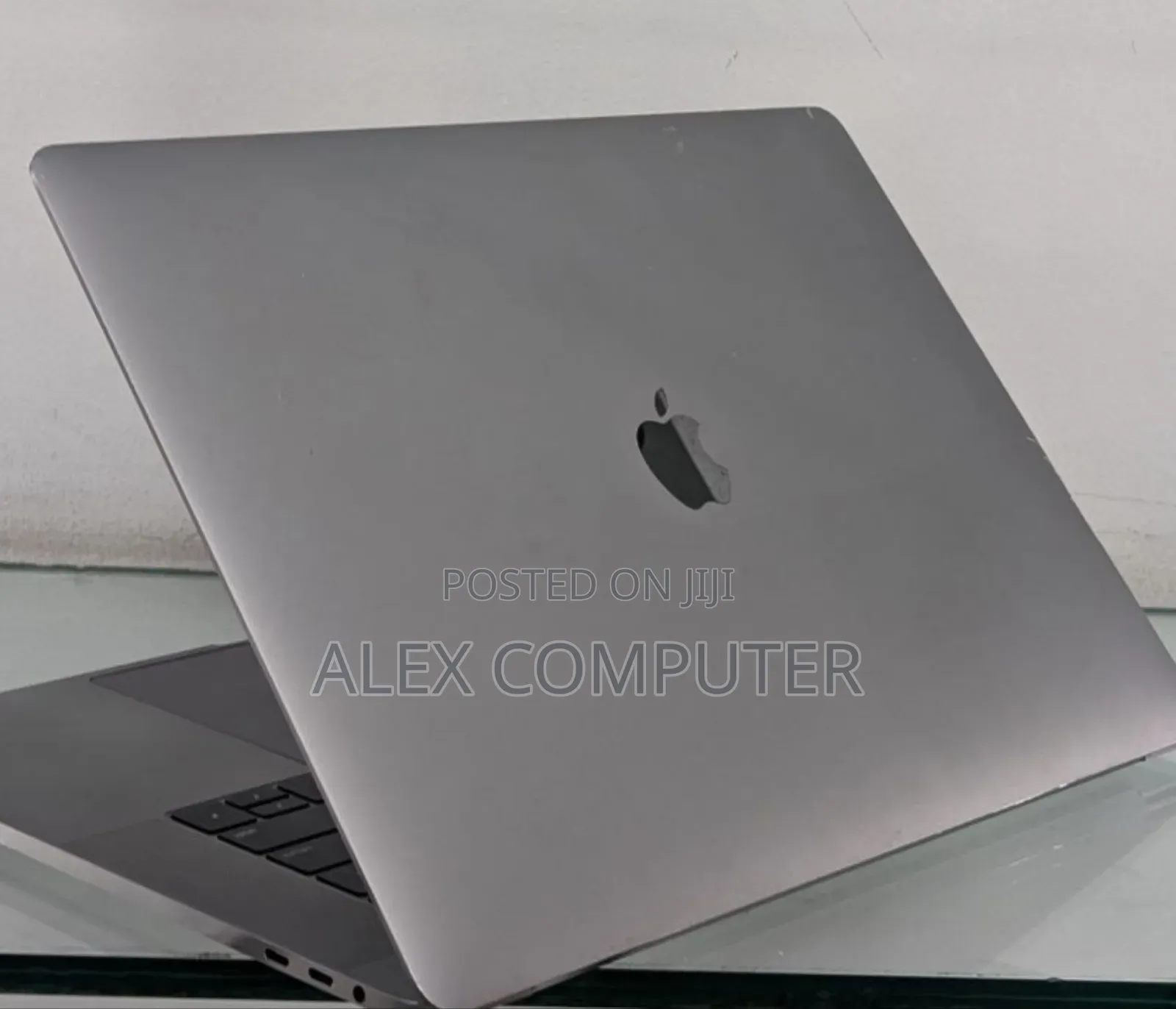 New Laptop Apple MacBook 2018 32GB Intel Core I7 SSD 512GB