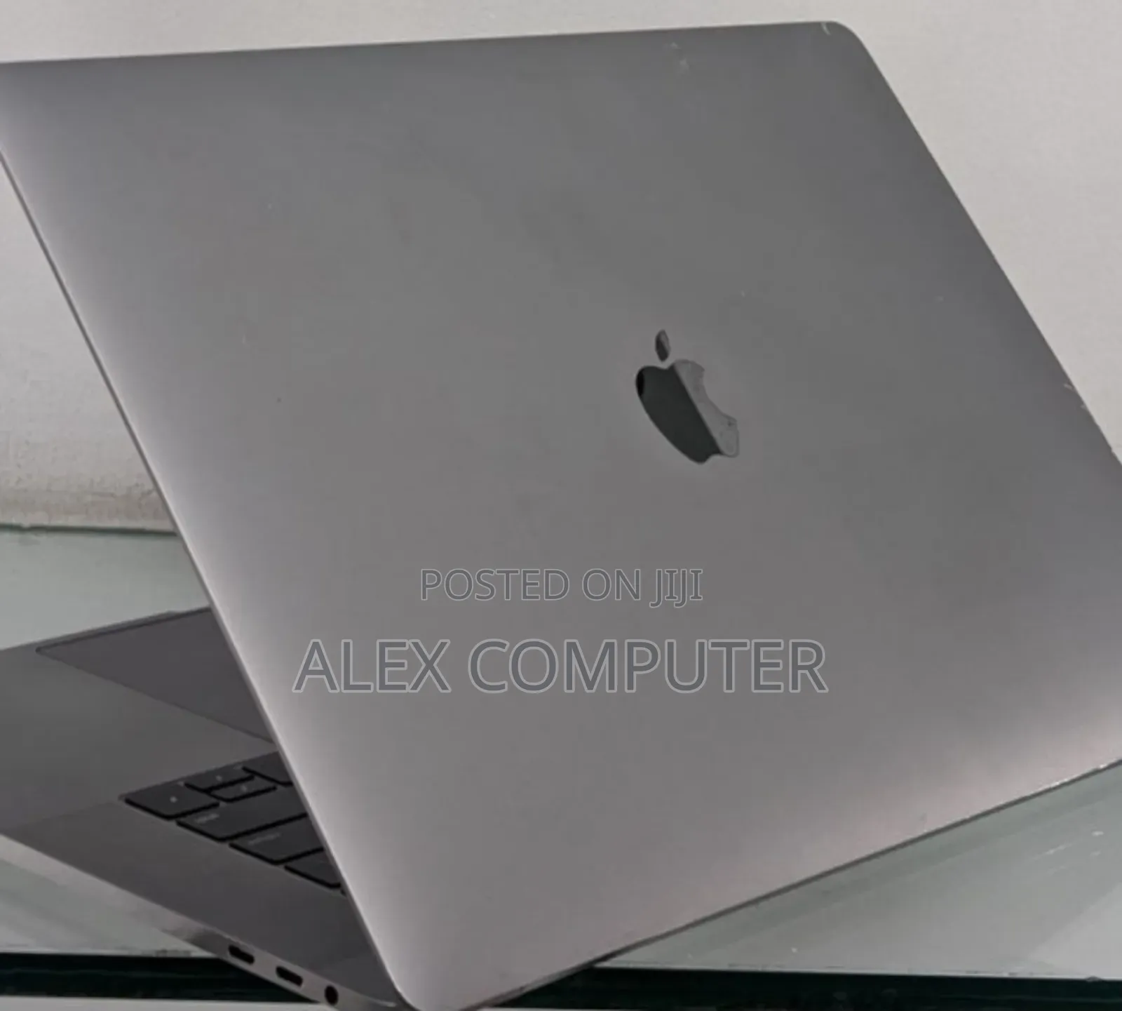 New Laptop Apple MacBook 2018 32GB Intel Core I7 SSD 512GB