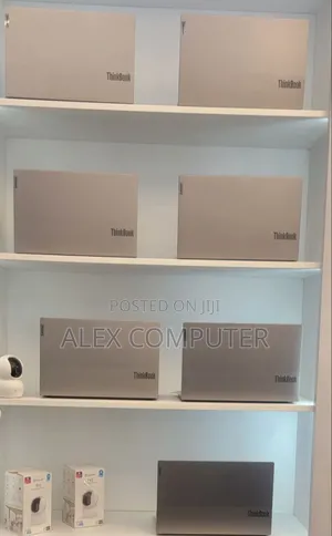 New Laptop 8GB Intel Core I5 SSD 512GB