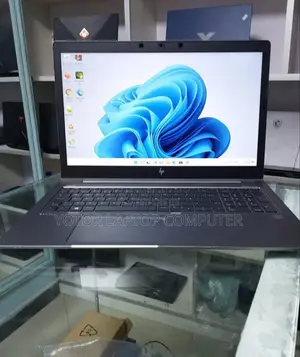 Photo - New Laptop HP 16GB Intel Core I7 SSD 512GB