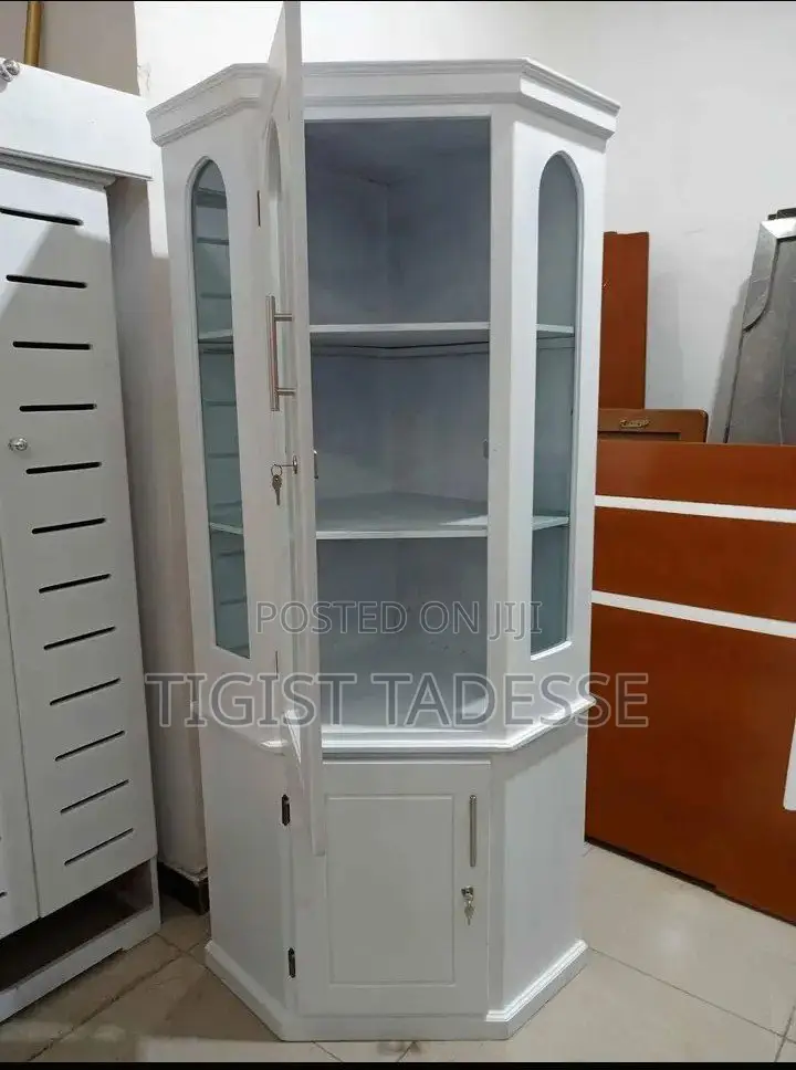 Corner Bufe እጅግ ዘመናዊ