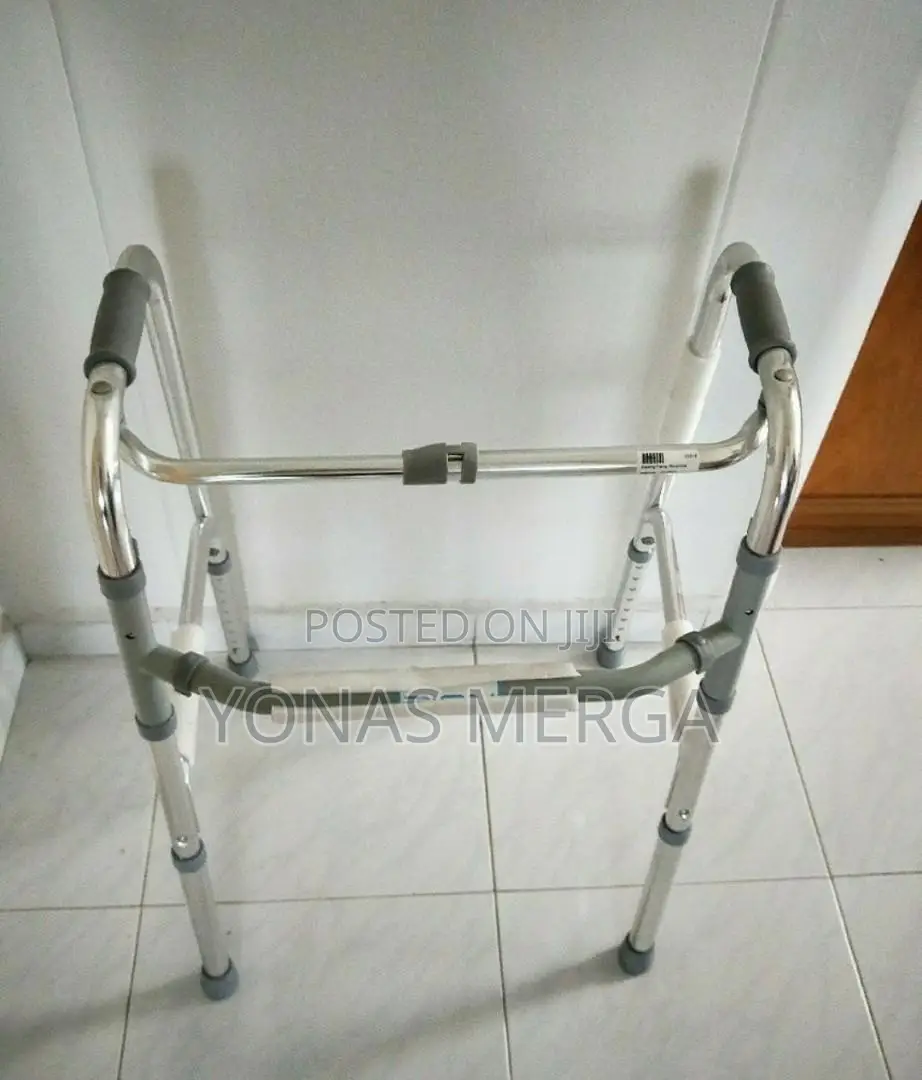 Walker Being Easy-to-Fold Portable/Walker Made of Durable