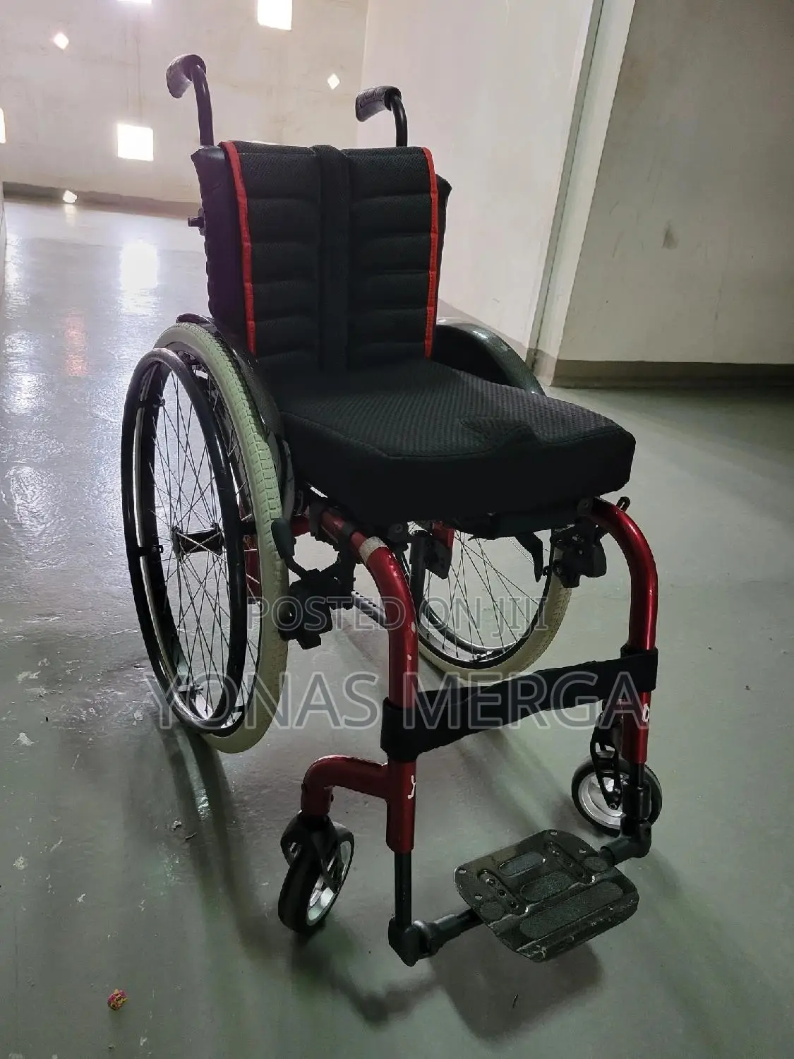 Baby Wheelchair/Elderly Wheelchair/Durable, Not Easy to Heat