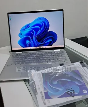 Photo - New Laptop HP Spectre 8GB Intel Core I5 SSD 512GB