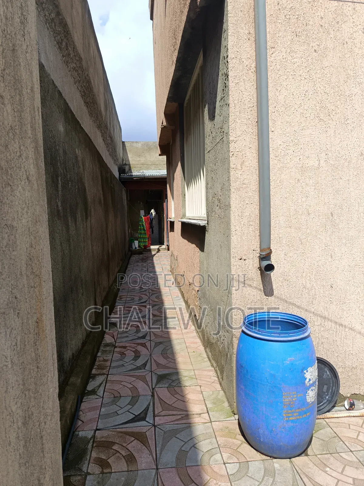 8bdrm House in Residential House, North Shewa for sale