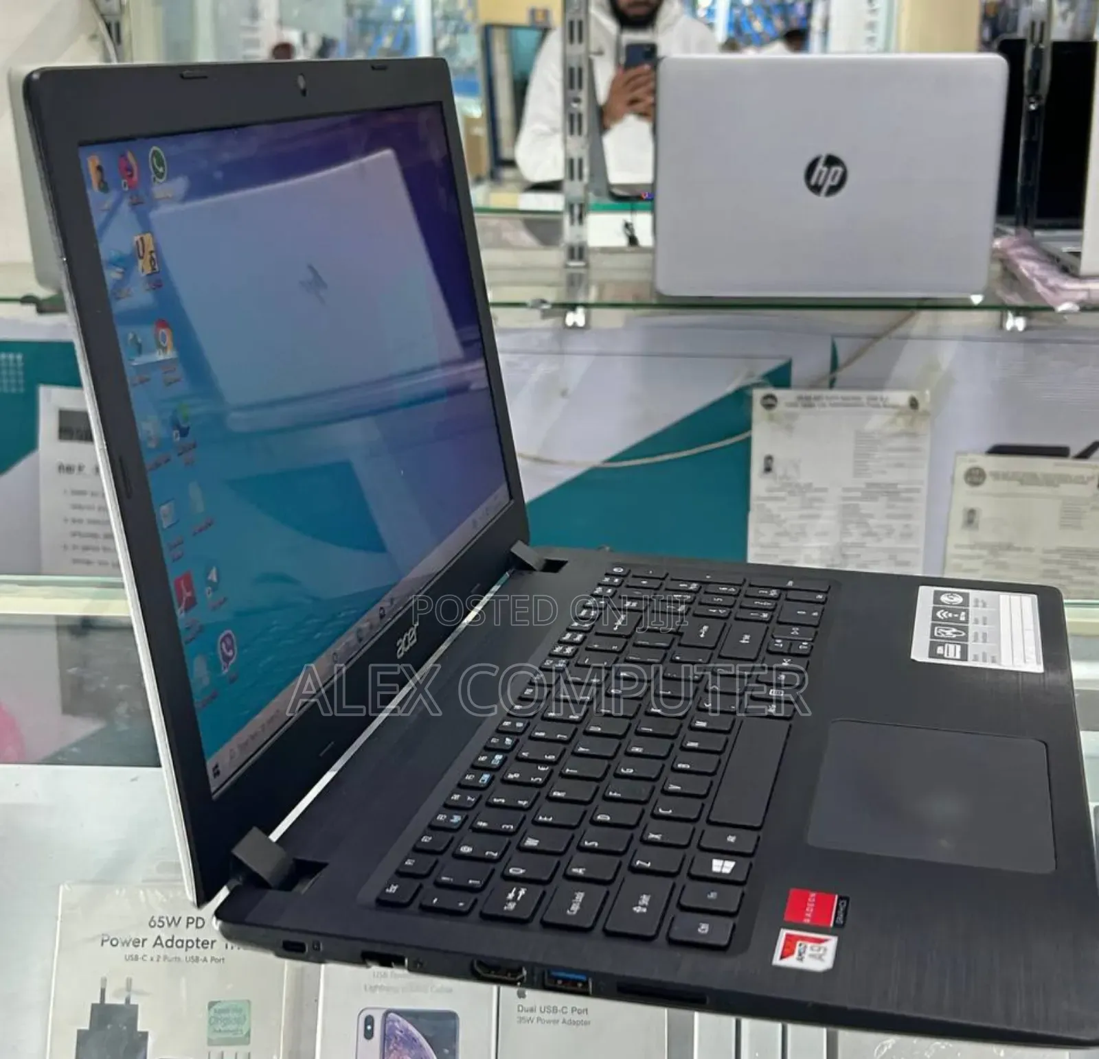 New Laptop Acer Aspire 1 2GB AMD HDD 32GB